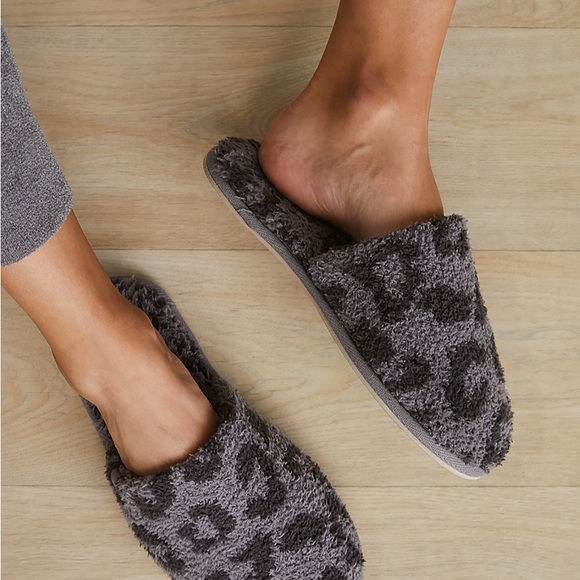 Barefoot Dreams Charcoal Leopard Women's Slippers - Picture 1 of 6